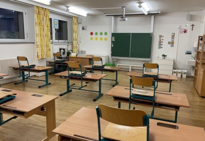 schule-klassenzimmer-leer-c-eder-possenig