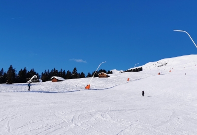zettersfeld-zwei-skifahrer-c-artinger